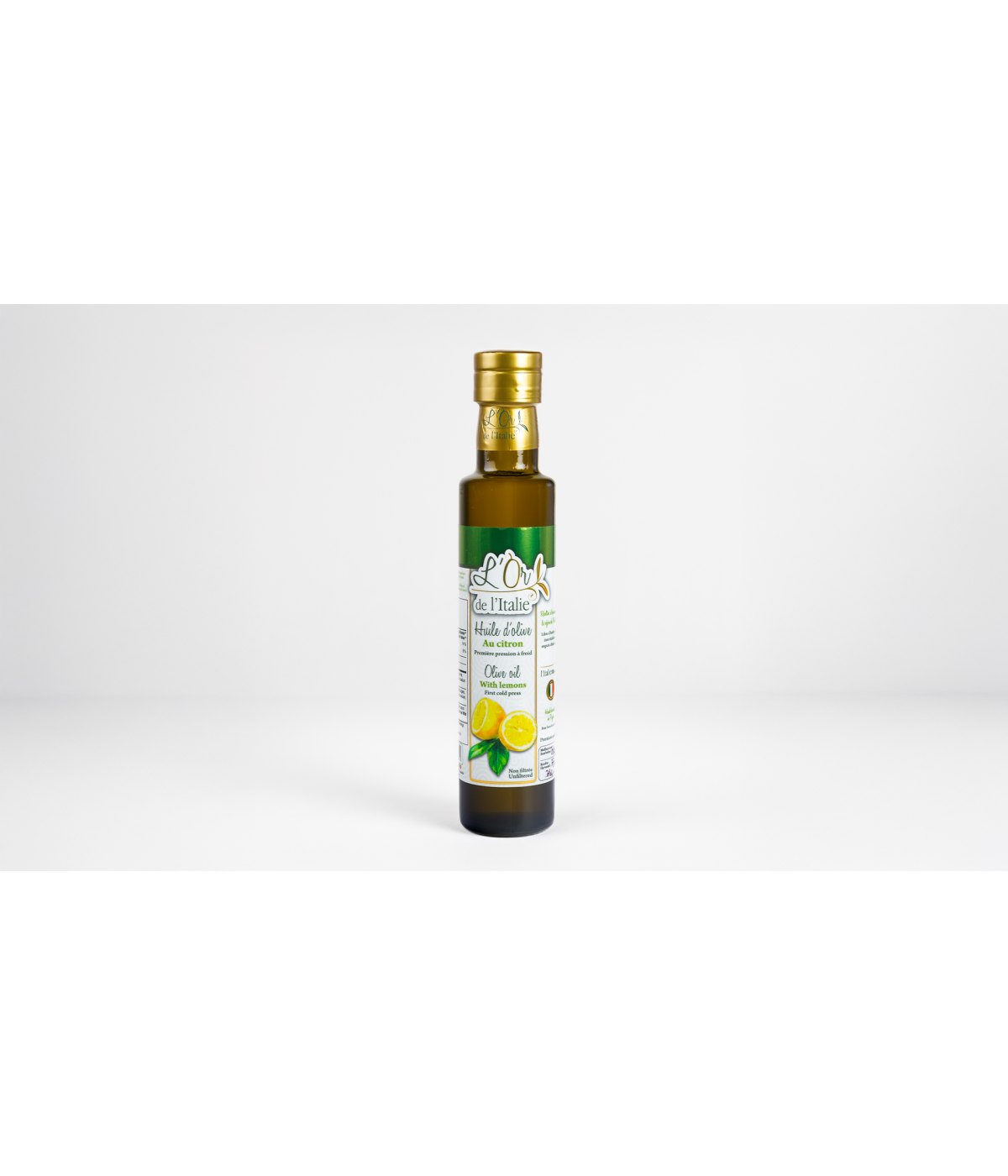 Limone huile pressée avec des citrons frais