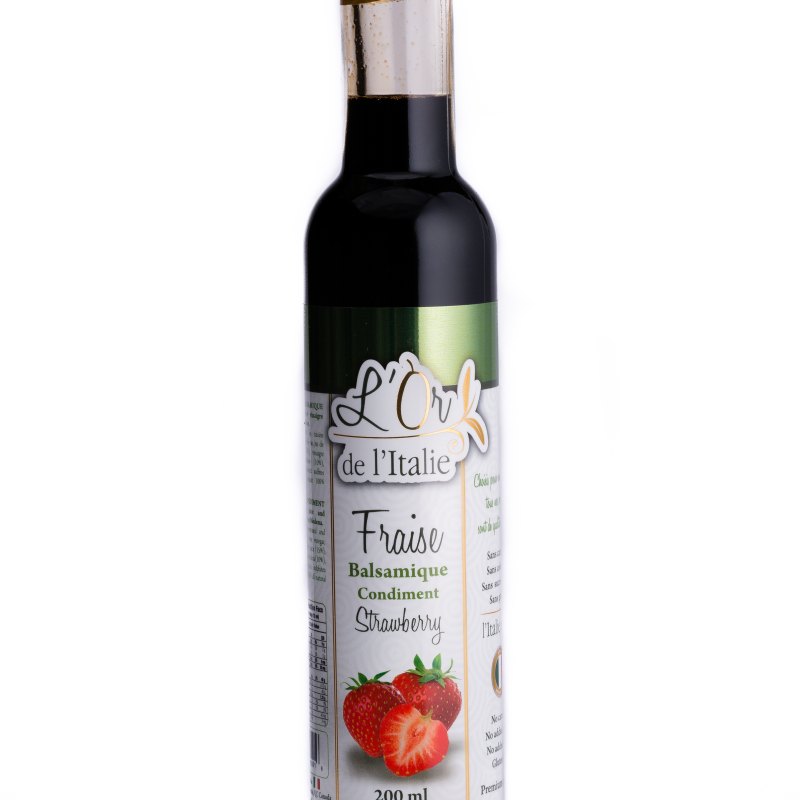 Vinegar balsmic with strawberry